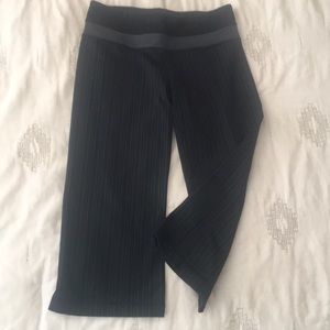 Lululemon Wide Leg Crop Yoga Pants Reversible 4